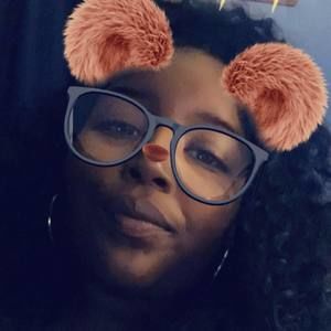 Meet your Posher, Cayla